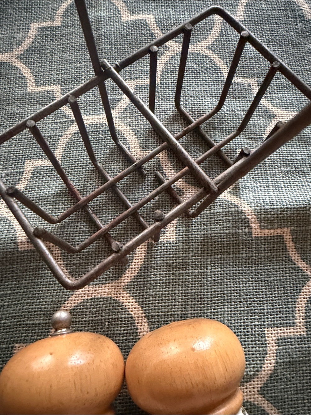 French style Salt & Pepper Shakers - Picture 11 of 12
